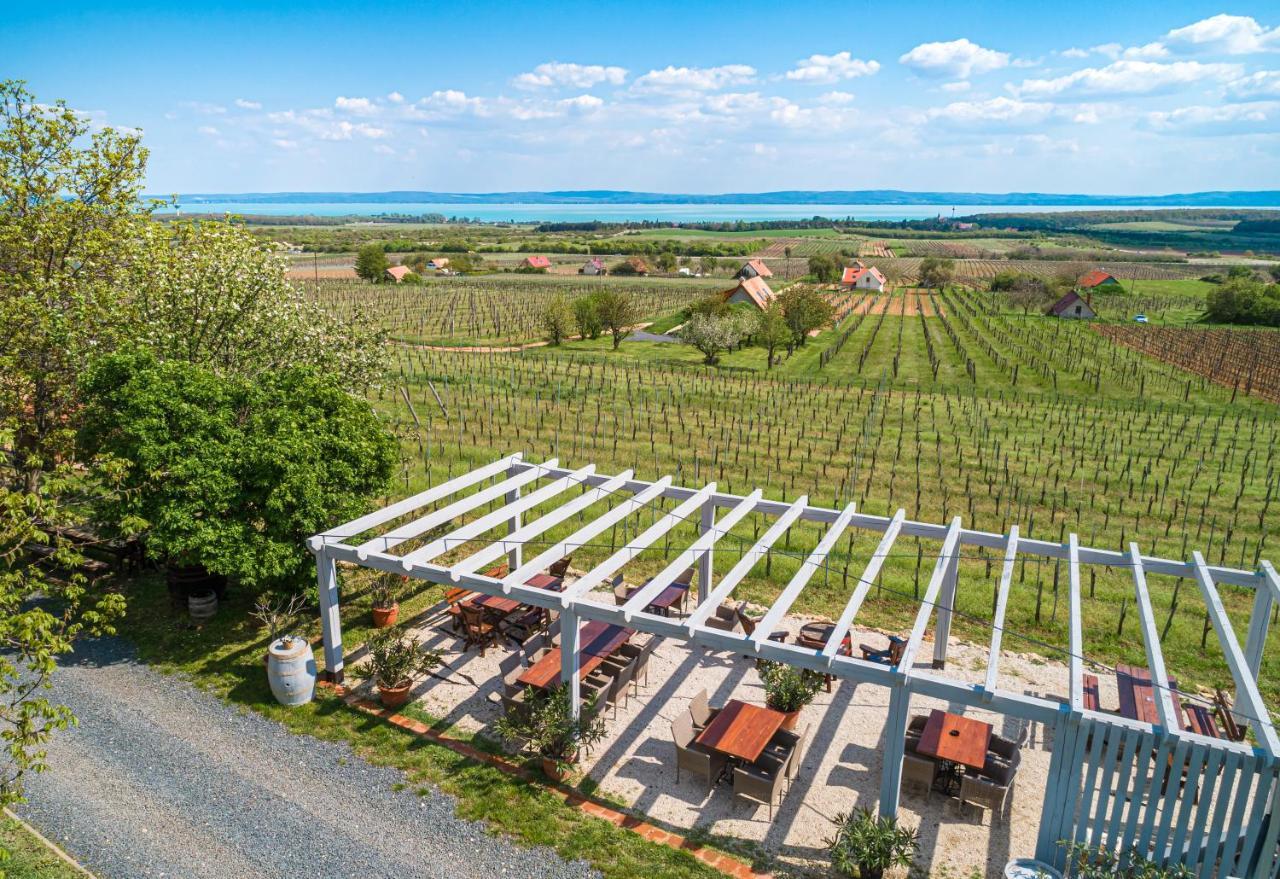 Tagyon Birtok Mandula Apartmanház Exterior foto