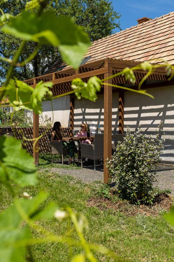 Tagyon Birtok Mandula Apartmanház Exterior foto